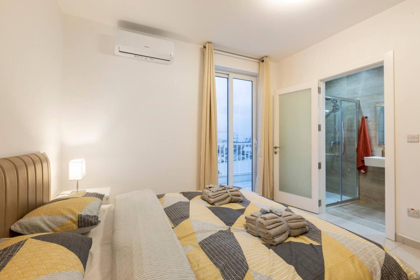 Beautiful Central Penthouse 1Br Ta Xbiex Exterior photo