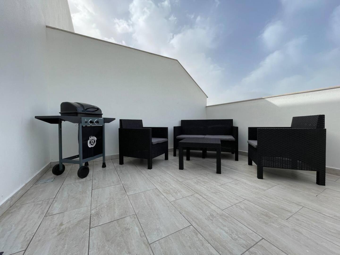 Beautiful Central Penthouse 1Br Ta Xbiex Exterior photo